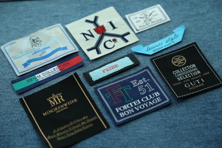 cheap custom design centerfold high density garment damask woven labels for clothing